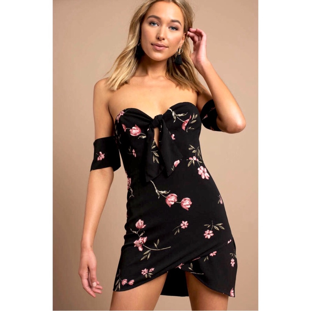 ❁∙Black Tobi Flower Print Off the Shoulder Dress∙❁